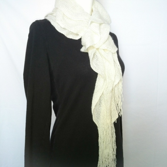 🔸 Metallic Threds🔸️Ivory Scarf - Picture 2 of 7